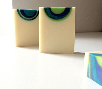 Bild "Seifen Galerie:GallerieTrichtern-ohne-Trichter-350.jpg"