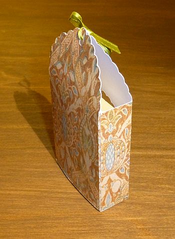 Bild "Wie verpacke ich Seife:Cameo-Schachtel-mit-Lasche-2.jpg"